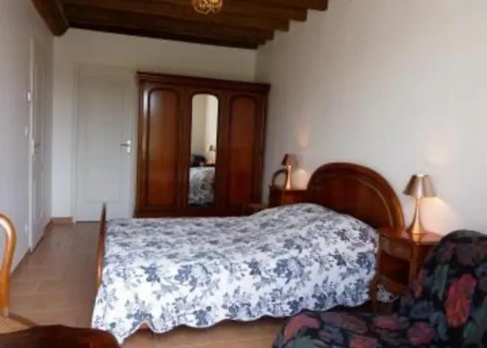 Spacieux Et Paisible Pres Du Mans Avec Grand Terrain, 15 Couchages, Ping-pong Et Wifi - Fr-1-410-178 Nyaraló Chaufour-Notre-Dame